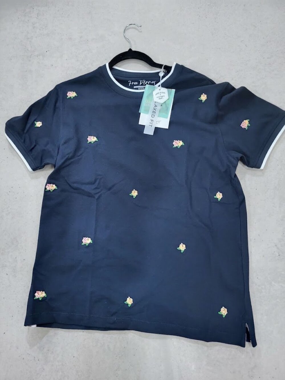 NEW WOMEN'S S relaxed fit SLUB COTTON CREWNECK T-SHIRT WITH EMBROIDERED FLOWERS